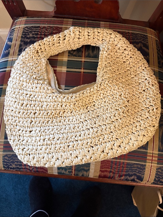 Antik Kraft Handbags - Antik Kraft Woven Raffia Shoulder Bag - Cream